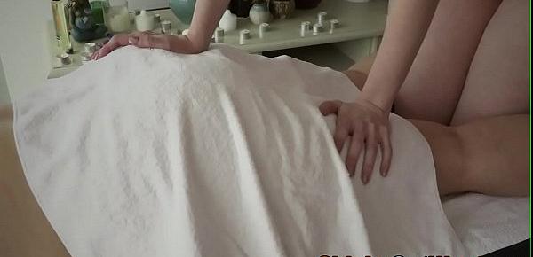  Massaging aussie teenager gets fingered